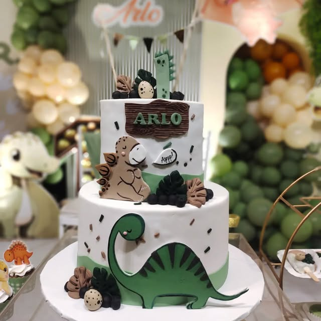 Dinosaur Adventure Cake — Noel’s original cake