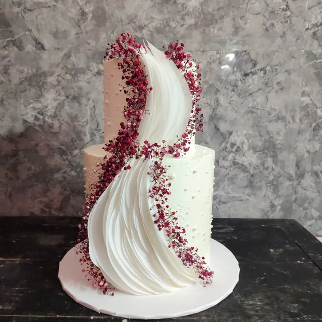 Ivory Drapes & Berry Floral Cake — Noel’s original cake