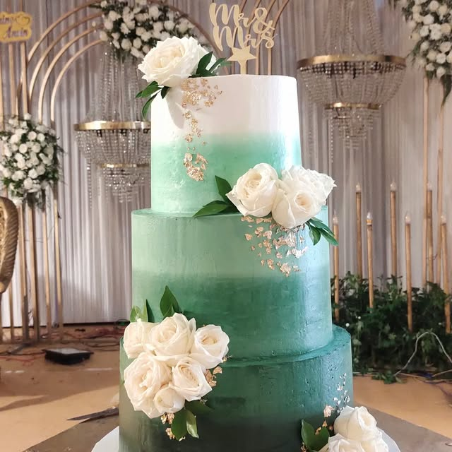 Emerald Ombre Floral Cake — Noel’s original cake